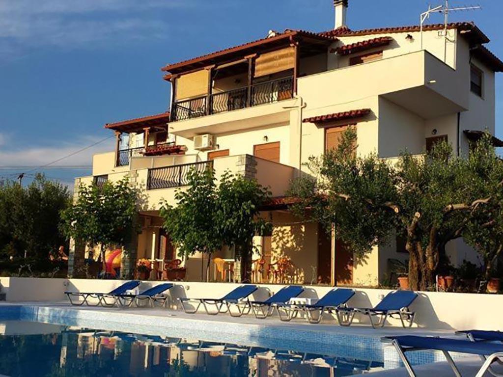 Вила Декавил – Геракини