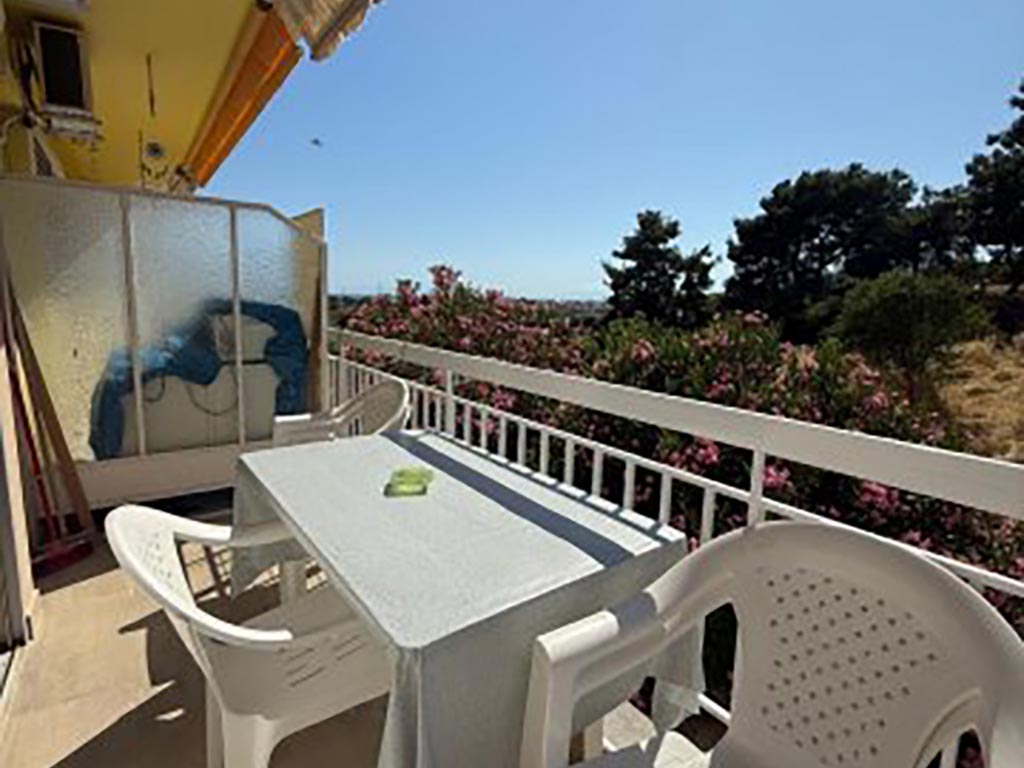 Дуплекс Апп МИА 2 – Неа Флогита