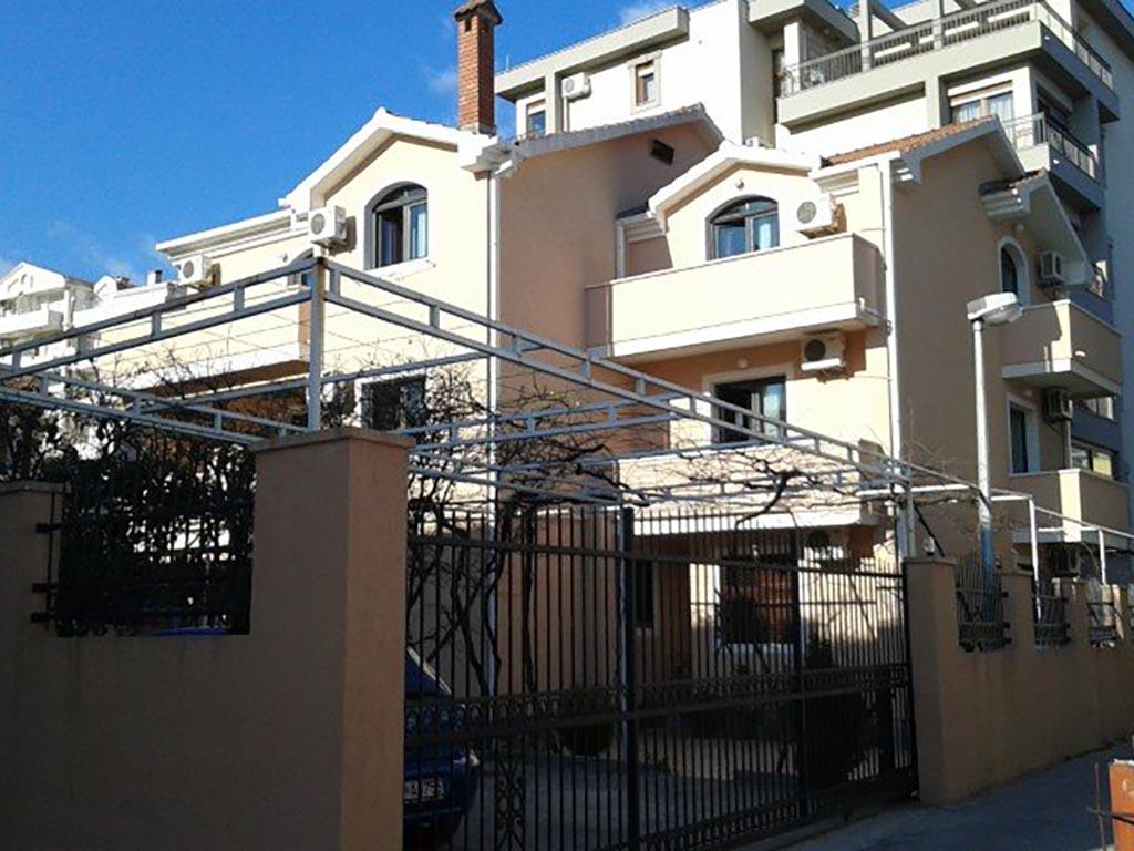 ХИТ ПАКЕТ 9 НОЌИ - Будва