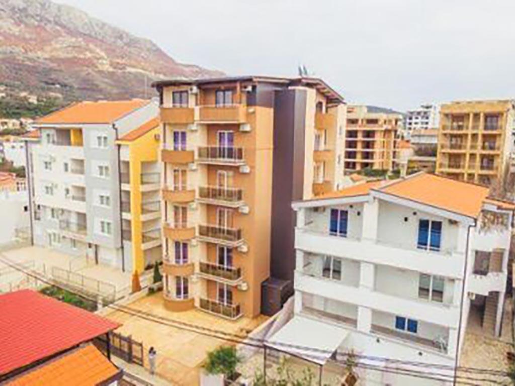 Студиа Лара С – Добра Вода